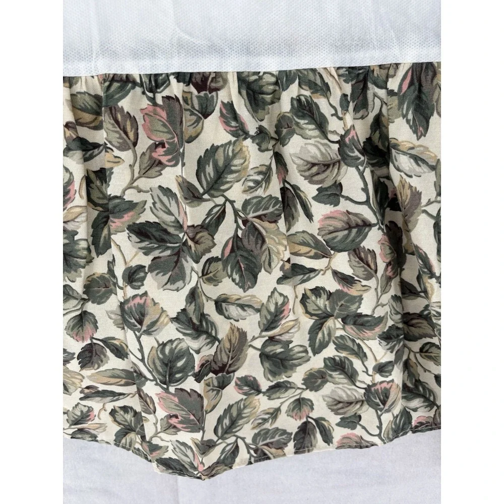 VTG Dan River Bedskirt King Floral Green Leaf Pattern Cottagecore French Countr